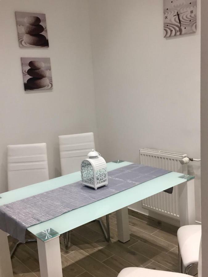 Zsuzsi Apartman Siófok Zewnętrze zdjęcie